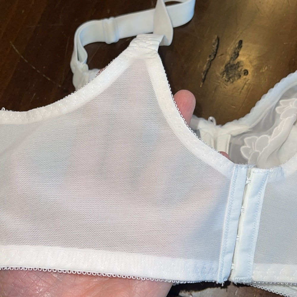 Underwire Full Coverage Bra - image 5